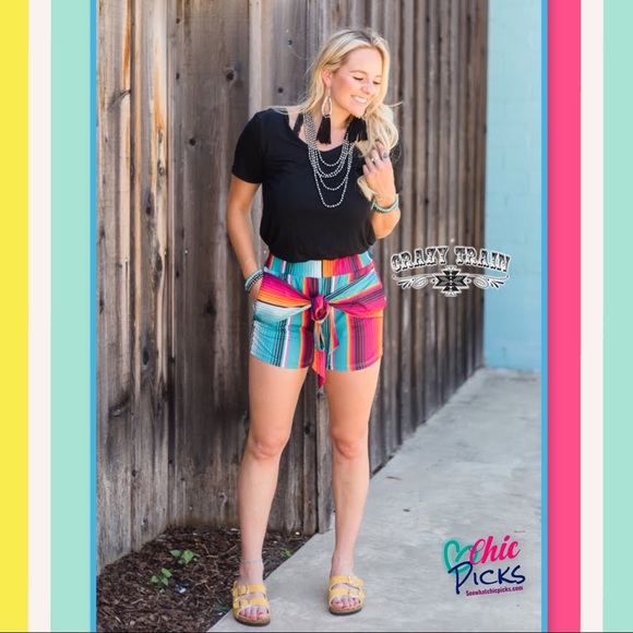 Easy as Tie Serape Front Tie Bow Shorts - Picture 4 of 4